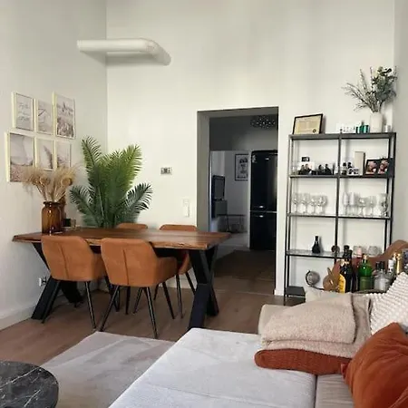 Apartment Helle Stadtwohnung In Flingern